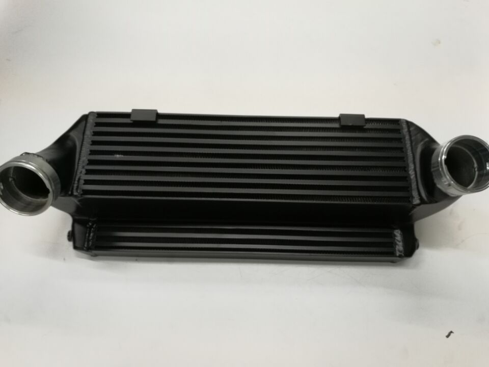 High performance step intercooler for BMW 335i 135i N54 Z4 07-13